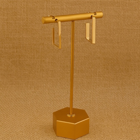 Elegant 18K Goldfilled Geometric Hoops - Picture 4 of 4